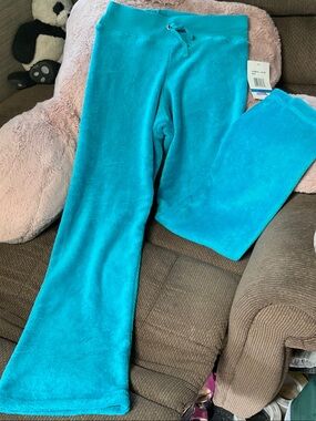 Eyeshadow Girls Plush Joggers in Bright Teal